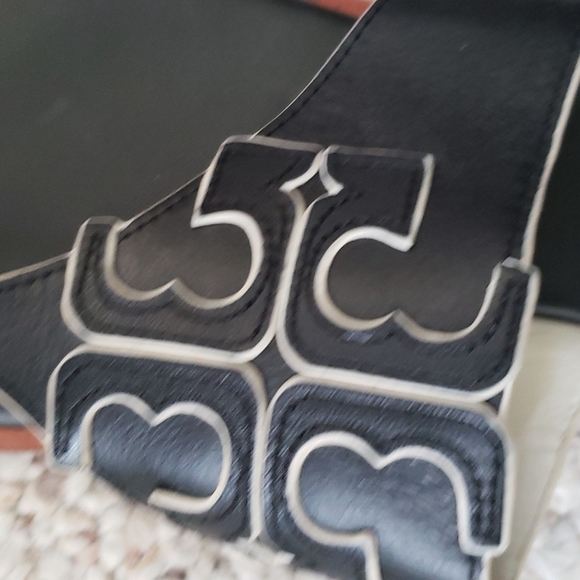 TORY BURCH SANDALS - Picture 2 of 5